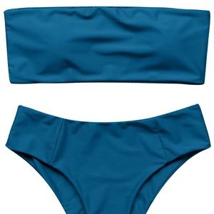 Woman’s 2-piece Bandeau Bikini Off Shoulder High W